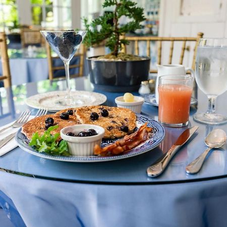 Bluefield Inn, A Select Registry Propery 외부 사진