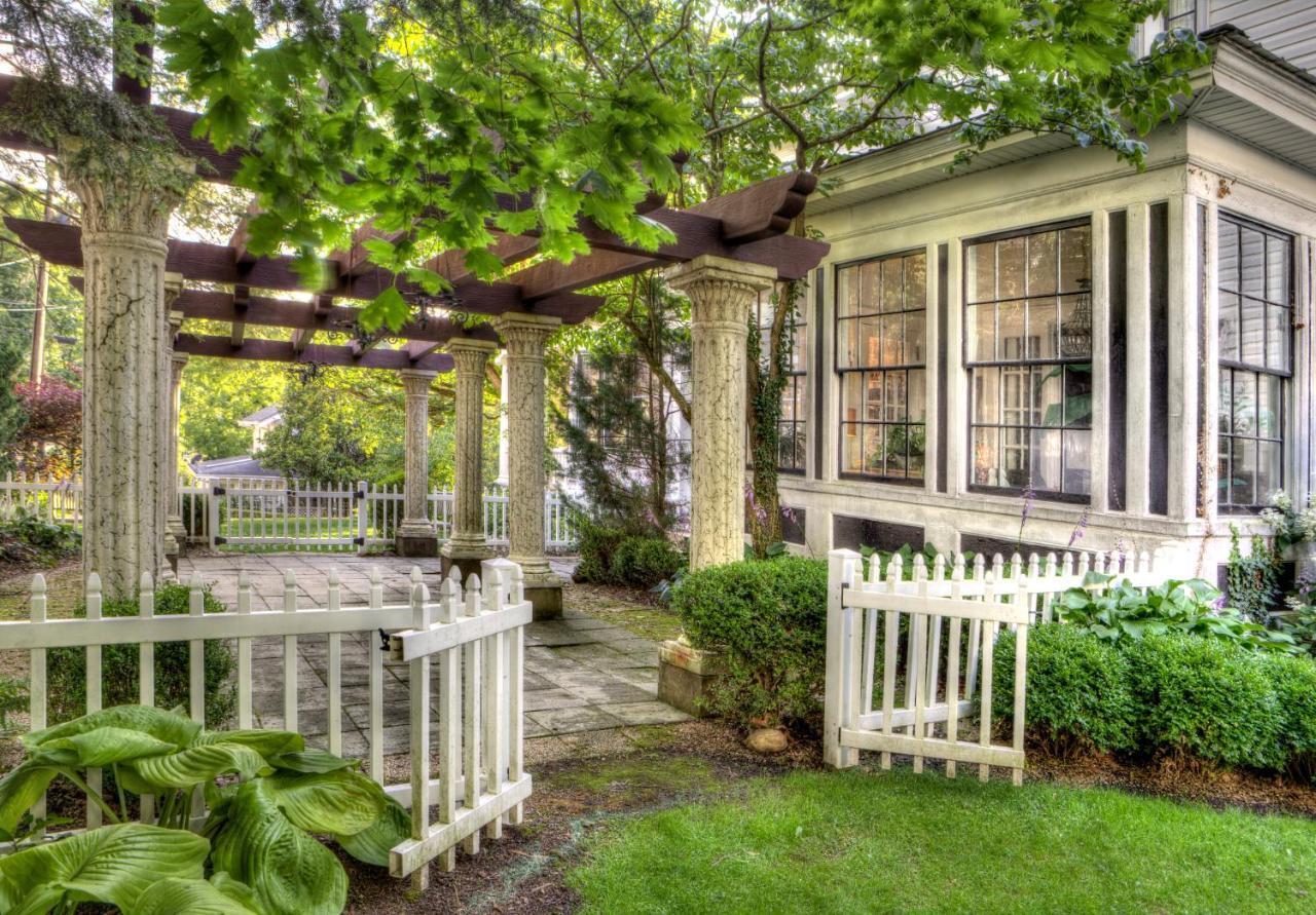 Bluefield Inn, A Select Registry Propery 외부 사진