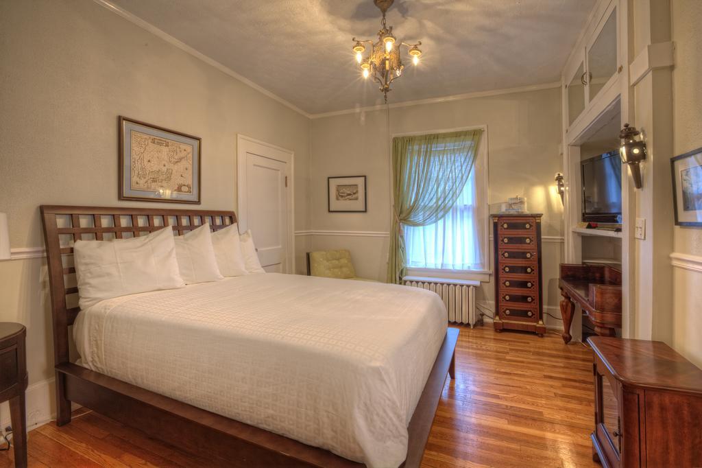 Bluefield Inn, A Select Registry Propery 객실 사진