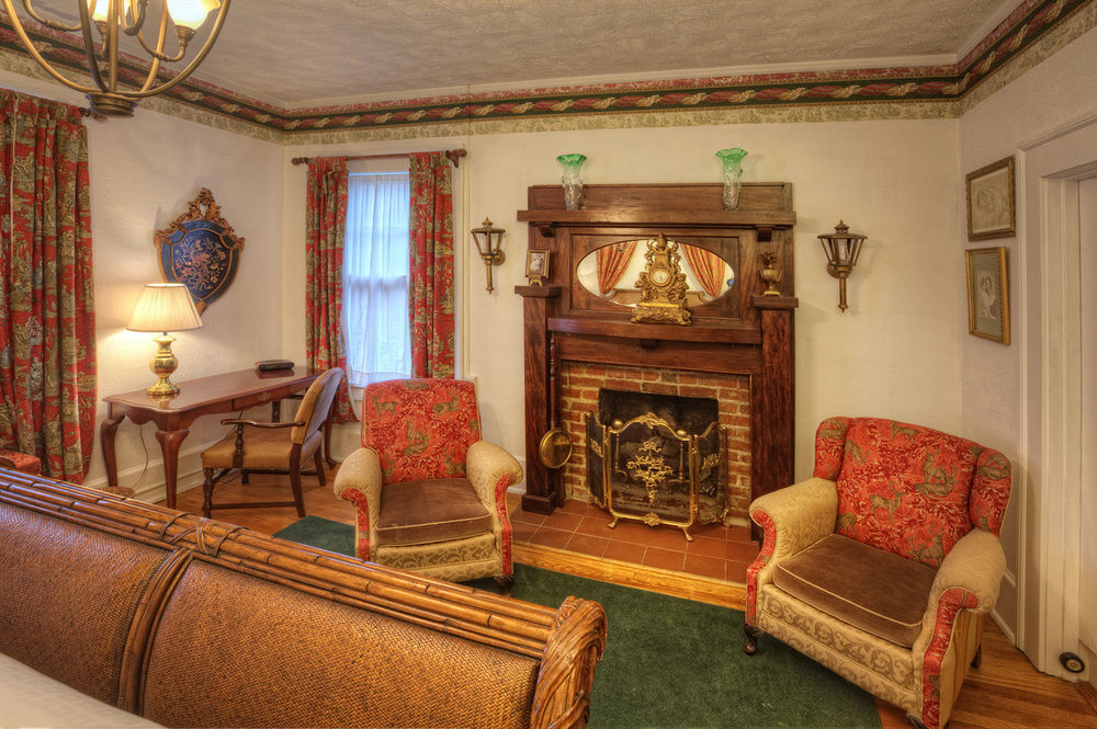 Bluefield Inn, A Select Registry Propery 외부 사진