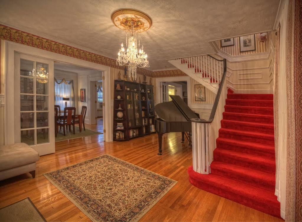 Bluefield Inn, A Select Registry Propery 외부 사진